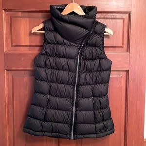Athleta puffer vest